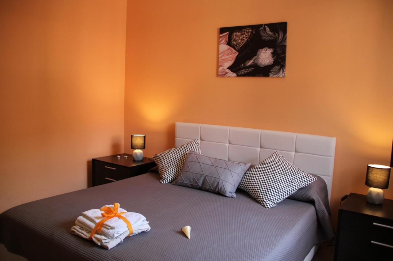 Poseidone Sea Apartment Taormina Маццео Екстер'єр фото