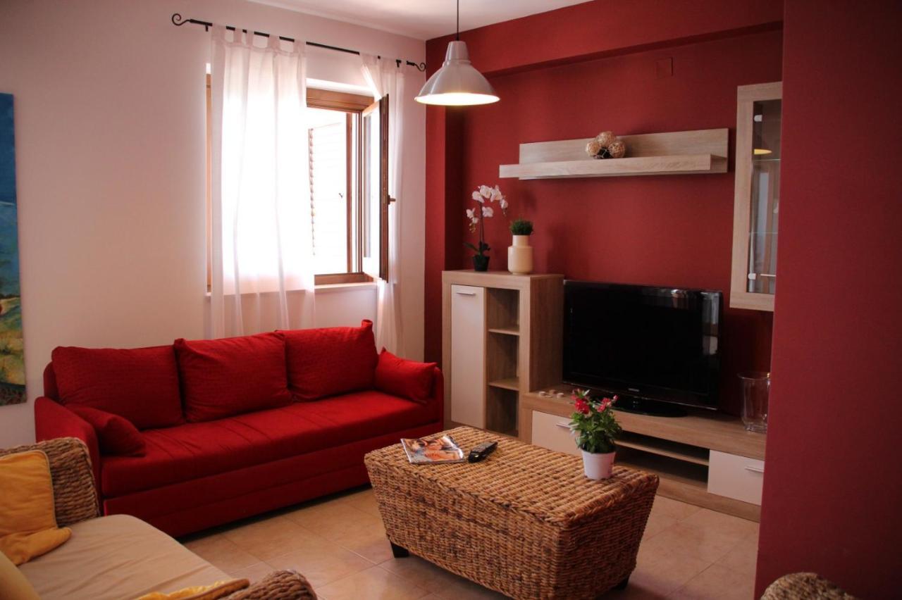 Poseidone Sea Apartment Taormina Маццео Екстер'єр фото